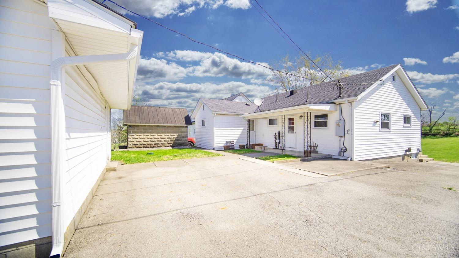 29609 State Rte 41 Peebles, OH 45660 - Photo 8 of 22