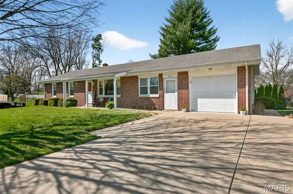 $249,900 | 282 Diekamp Lane, St. Charles, MO 63303