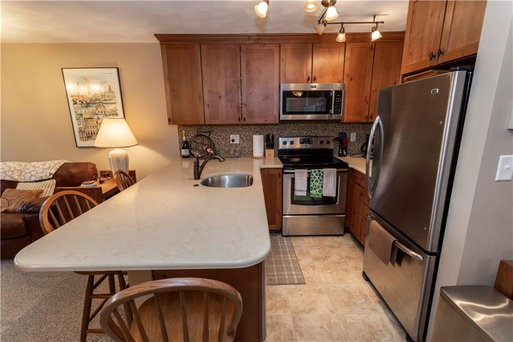 2106 South South Ridge Terrace Hidden Valley, PA 15502 - Photo 4 of 15 Gallery Image 4