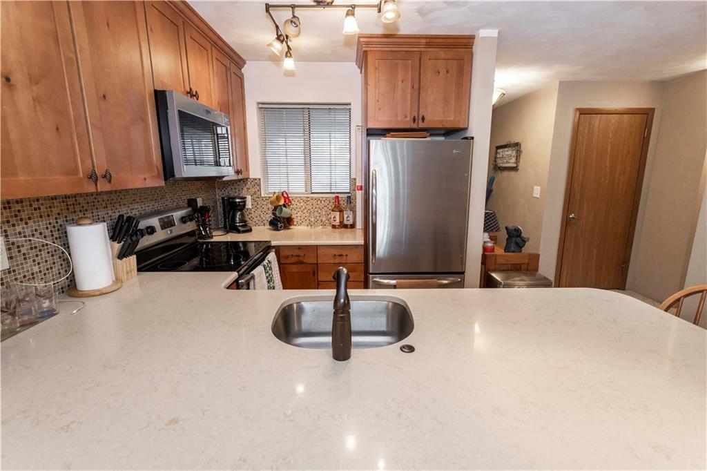2106 South South Ridge Terrace Hidden Valley, PA 15502 - Photo 7 of 15 Gallery Image 7