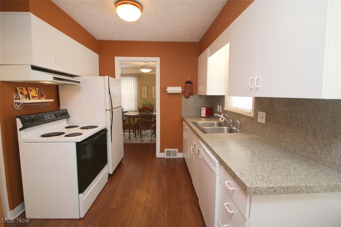 1635 Oakmount Road South Euclid, OH 44121 - Photo 22 of 50
