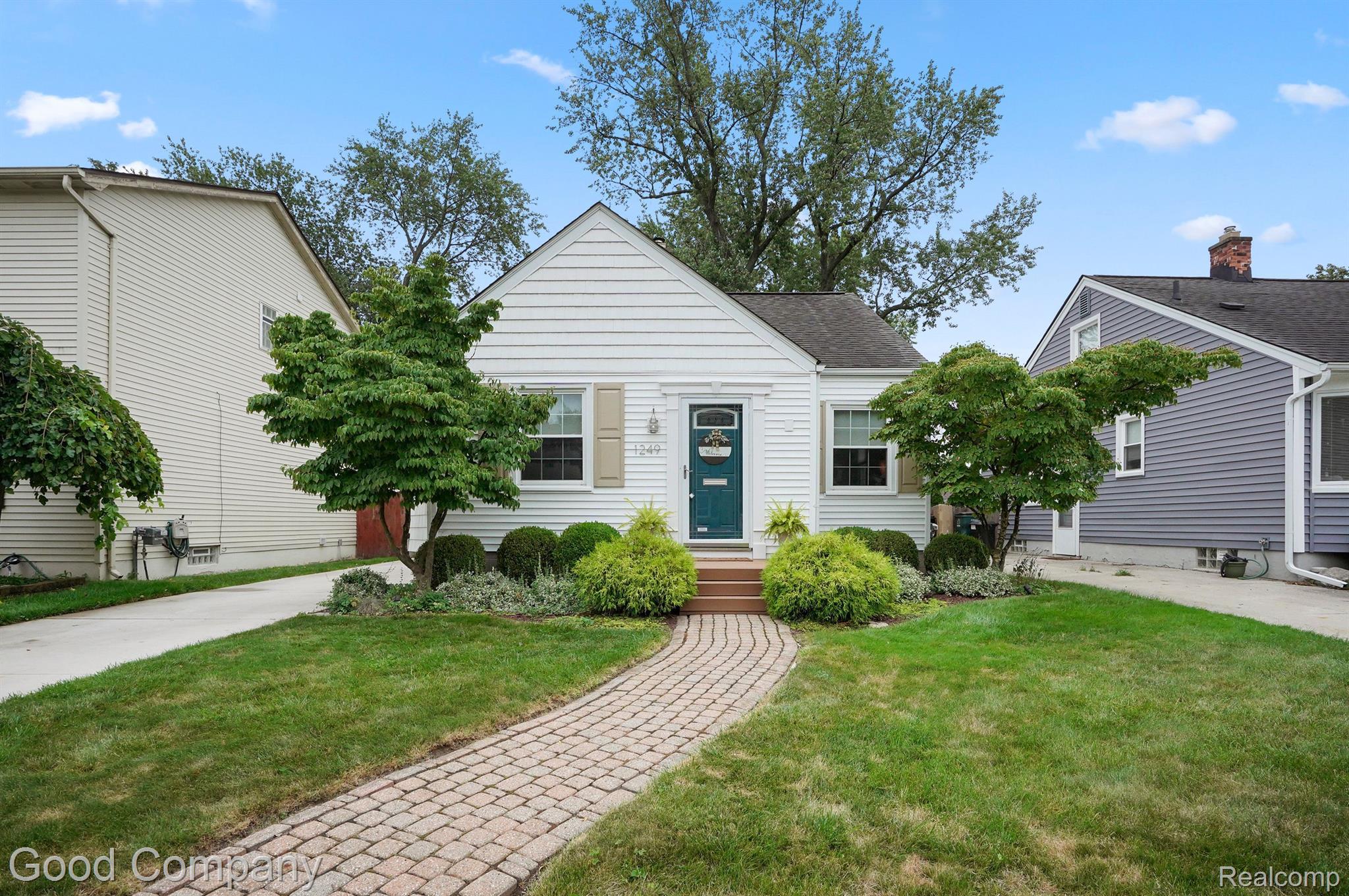1249 Harvard Road Berkley, MI 48072 - Photo 2 of 34 Gallery Image 2