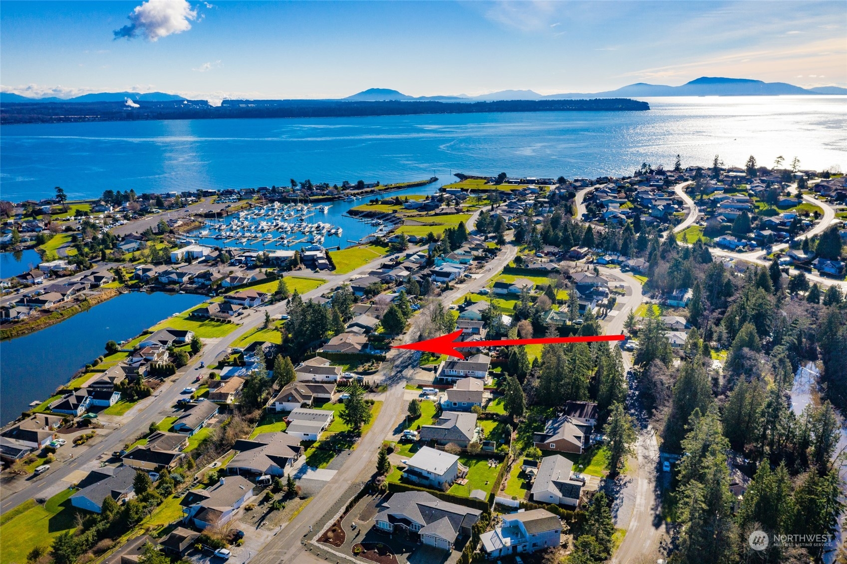 8148 Comox Road Blaine, WA 98230 - Photo 38 of 40 a view of an ocean from a room