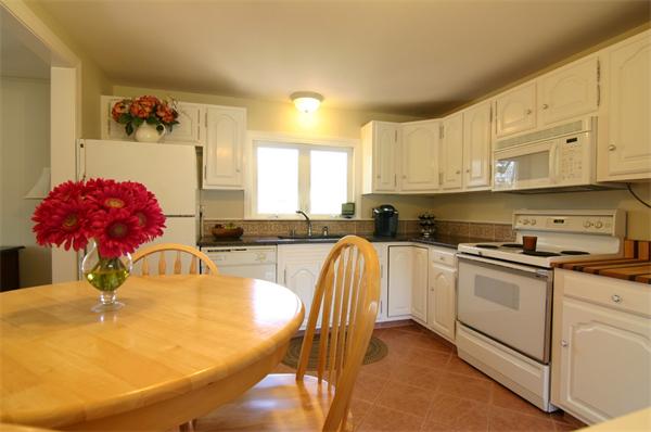 235 Davis Road Bedford, MA 01730 - Photo 5 of 15 Gallery Image 5