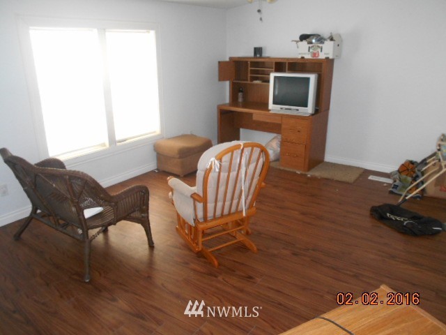36001 Crescent Road North Reardan, WA 99029 - Photo 9 of 12 Gallery Image 9