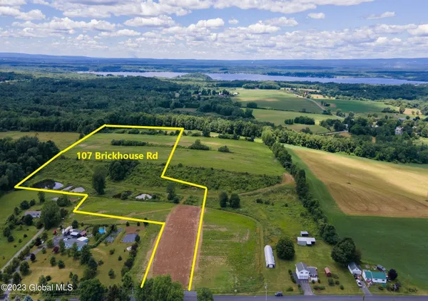 $229,000 | 107 Brickhouse Road, Stillwater, NY 12170