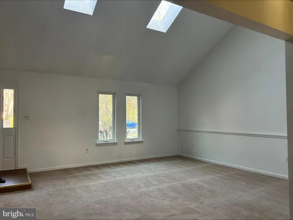 $2,400 | 132 Matthew Court, Stafford, VA 22554