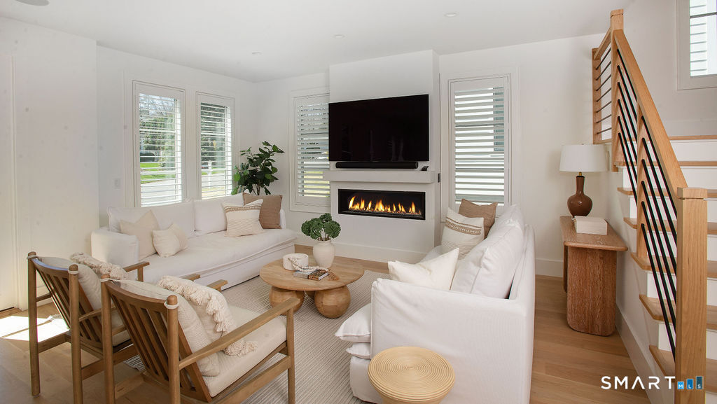6 Down River Road, Unit B New Canaan, CT 06840 - Photo 4 of 39