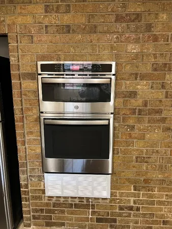 $2,000 | 109 Hiwon Drive, Conroe, TX 77304