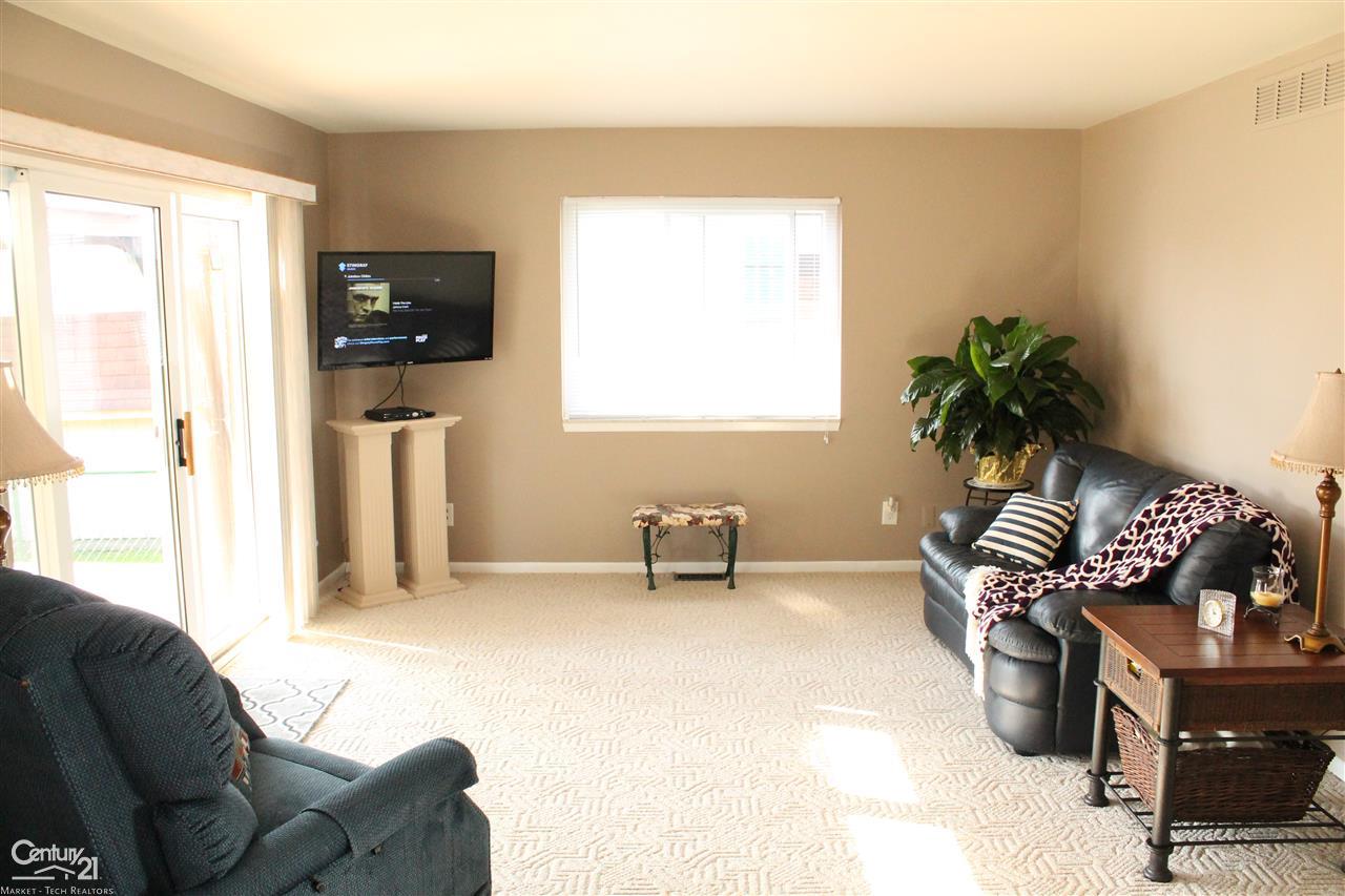 7235 Cardinal Road Algonac, MI 48001 - Photo 9 of 22