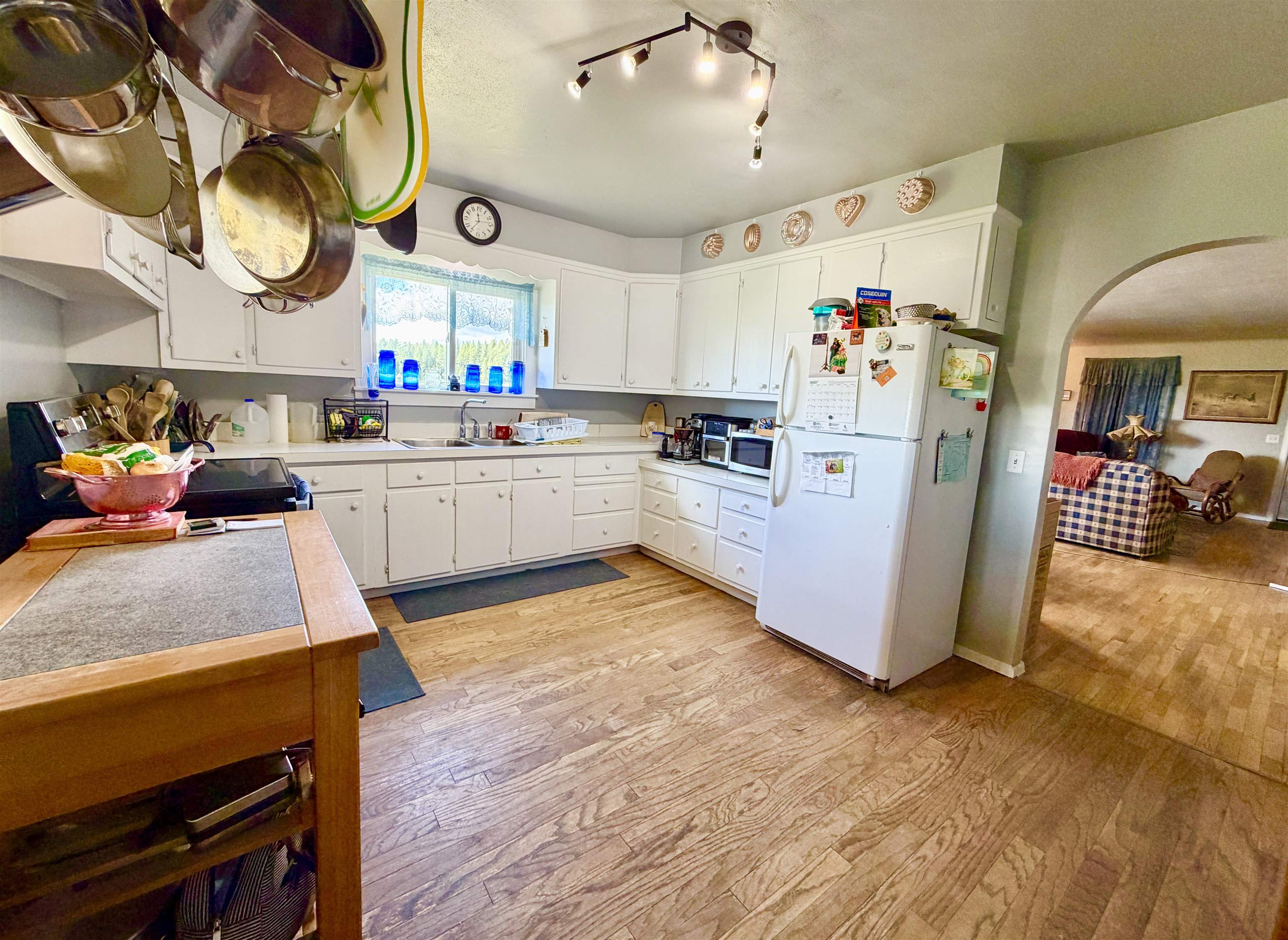 2498 Burgess Road Addy, WA 99101 - Photo 11 of 50