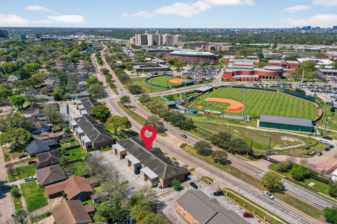7205 Beechnut Street, Unit D Houston, TX 77074 - Photo 20 of 20 a view of a city