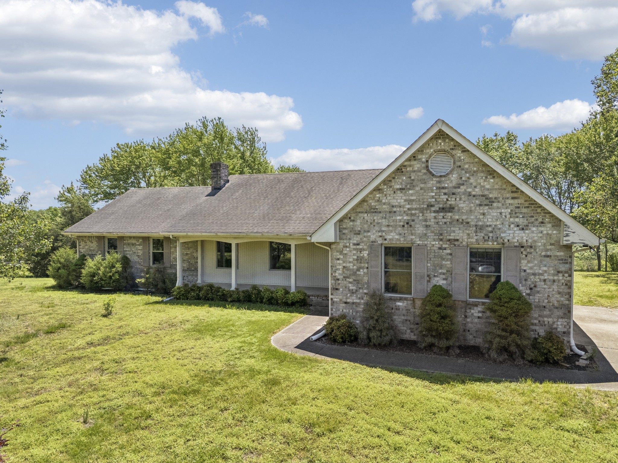 1690 Lawrence Lane Springfield, TN 37172 - Photo 44 of 64 a view of a house with garden and yard