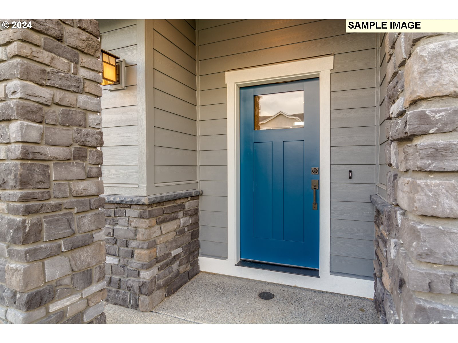 1301 North Kalani Loop, Unit 55 Ridgefield, WA 98642 - Photo 5 of 33 a view of door