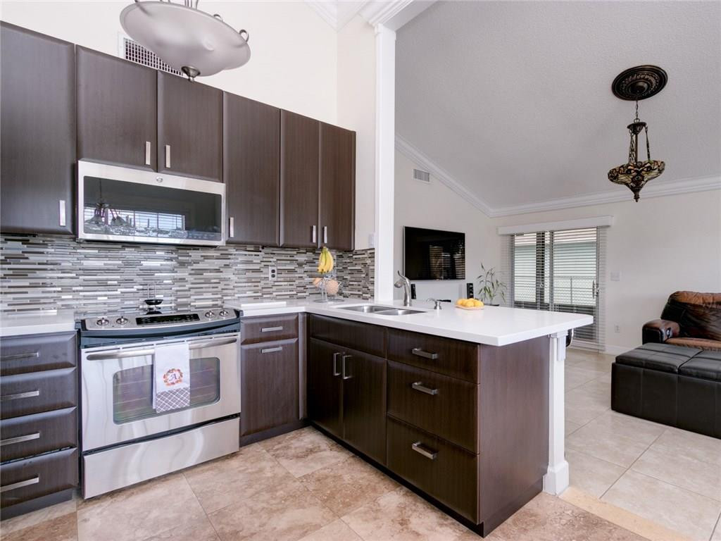 8365 Huntsman Place Boca Raton, FL 33433 - Photo 7 of 42 Photo 7