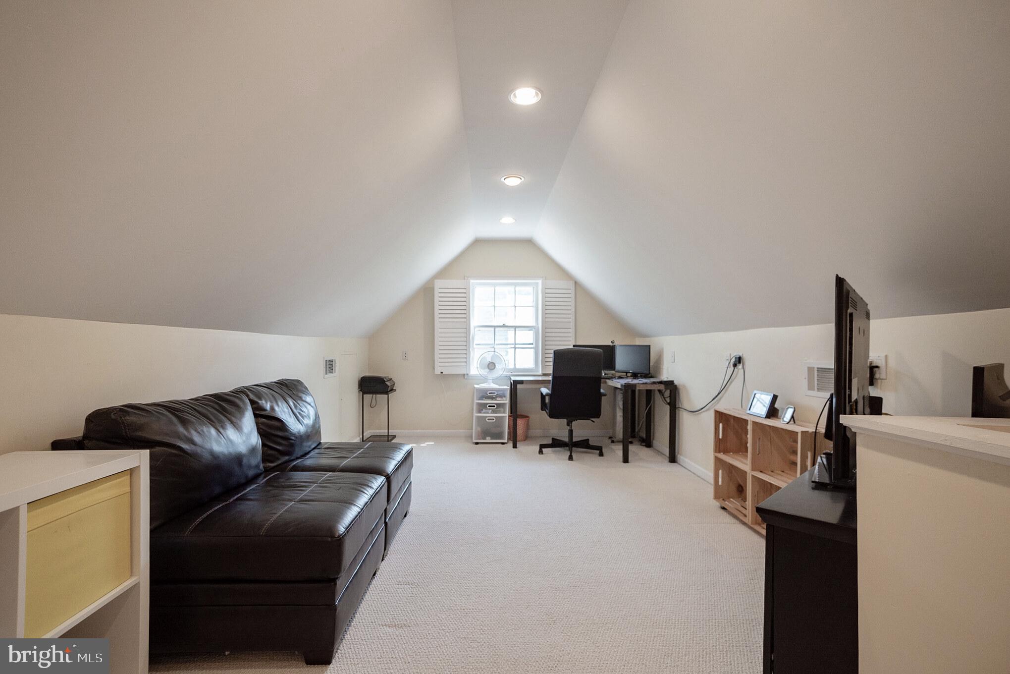 815 Wickfield Road Wynnewood, PA 19096 - Photo 18 of 30 Gallery Image 18