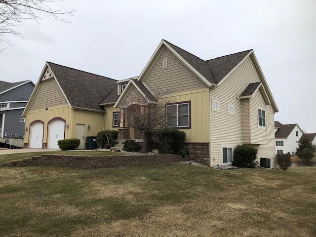 56 West Farr Road Norton Shores, MI 49441 - Photo 1 of 36 thumbnail_IMG_2100
