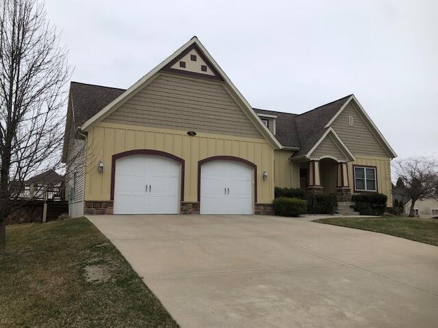 56 West Farr Road Norton Shores, MI 49441 - Photo 2 of 36 thumbnail_IMG_2104