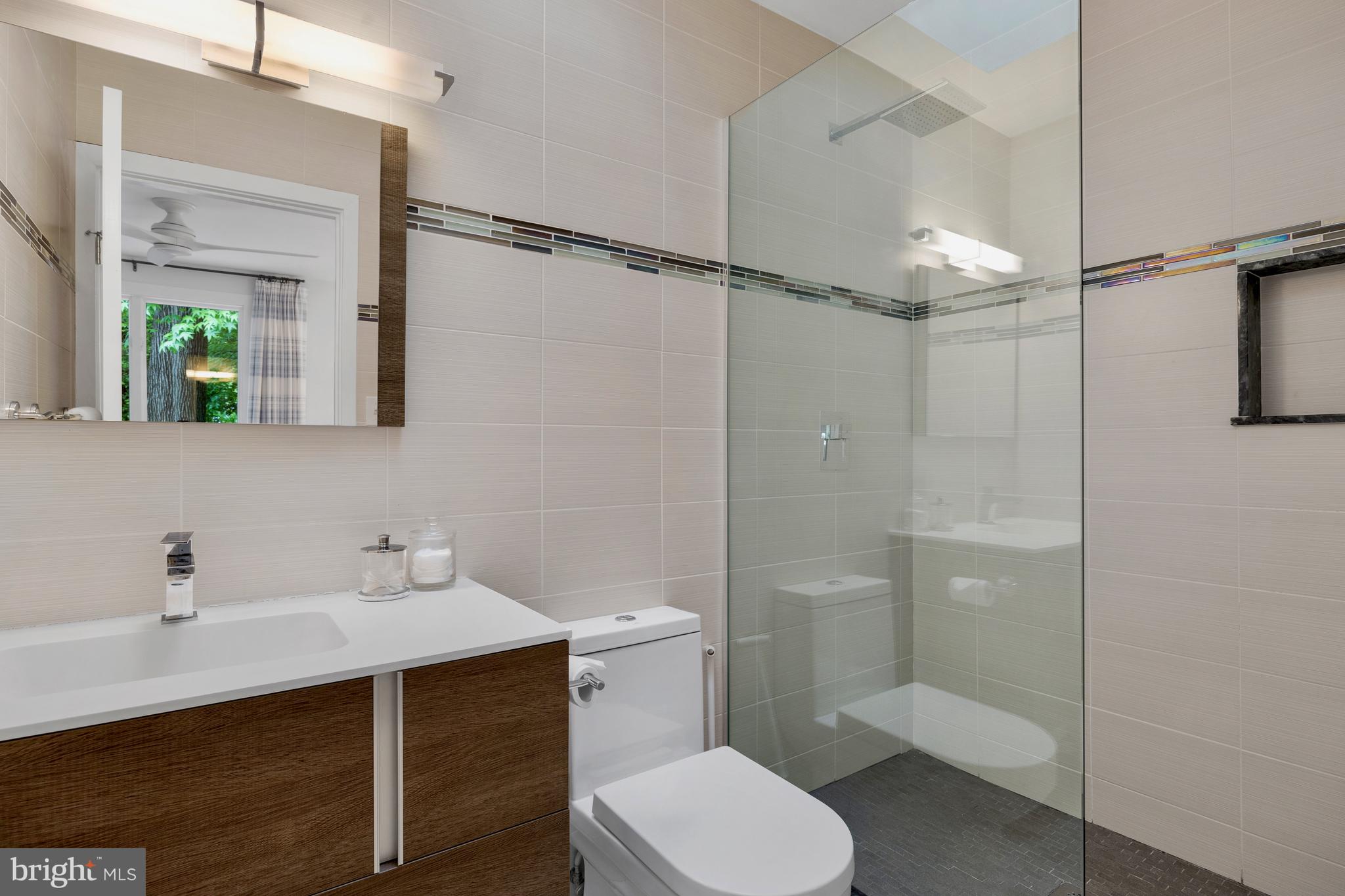 1025 Rio Lane Severna Park, MD 21146 - Photo 11 of 26 En-suite primary bathroom
