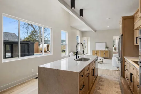 $1,099,999 | 2520 Crossfield Drive, Nashville, TN 37214