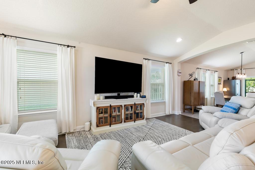 75078 Glen Spring Way Yulee, FL 32097 - Photo 11 of 55 75078 Glensprings way-15