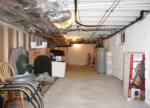 33-35 Ruskin Street Springfield, MA 01108 - Photo 17 of 27