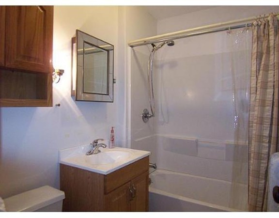 33-35 Ruskin Street Springfield, MA 01108 - Photo 24 of 27