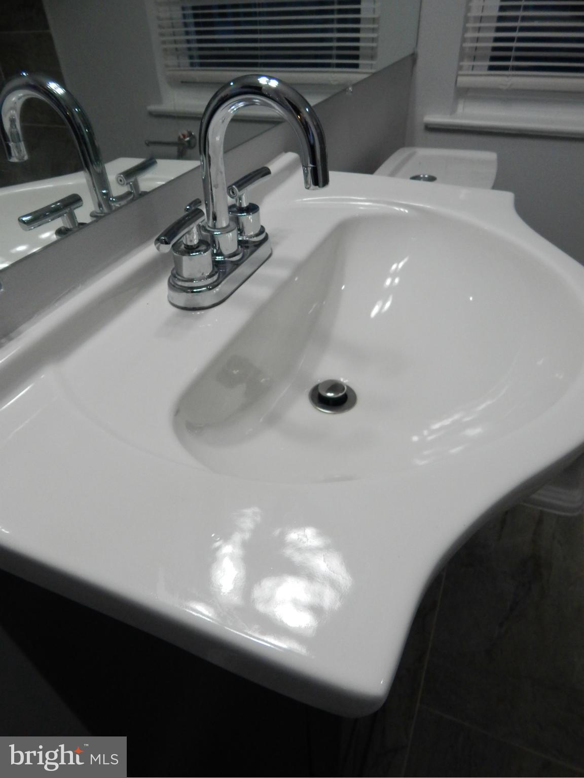723 Beaverbrook Road Baltimore, MD 21212 - Photo 22 of 26 Bath