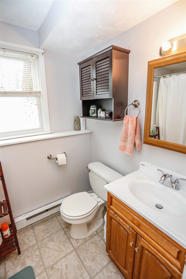28 R Derryfield Road Derry, NH 03038 - Photo 21 of 23
