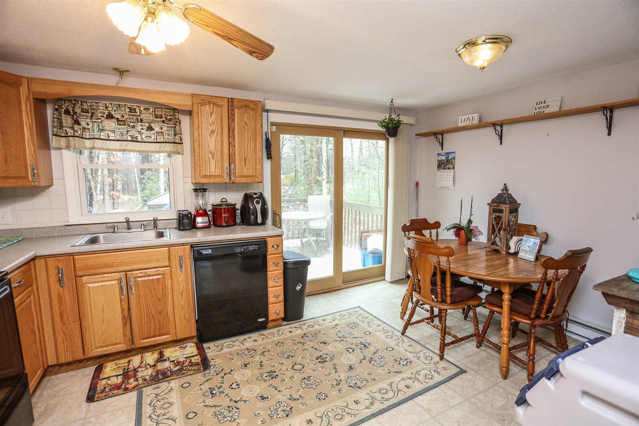 28 R Derryfield Road Derry, NH 03038 - Photo 6 of 23