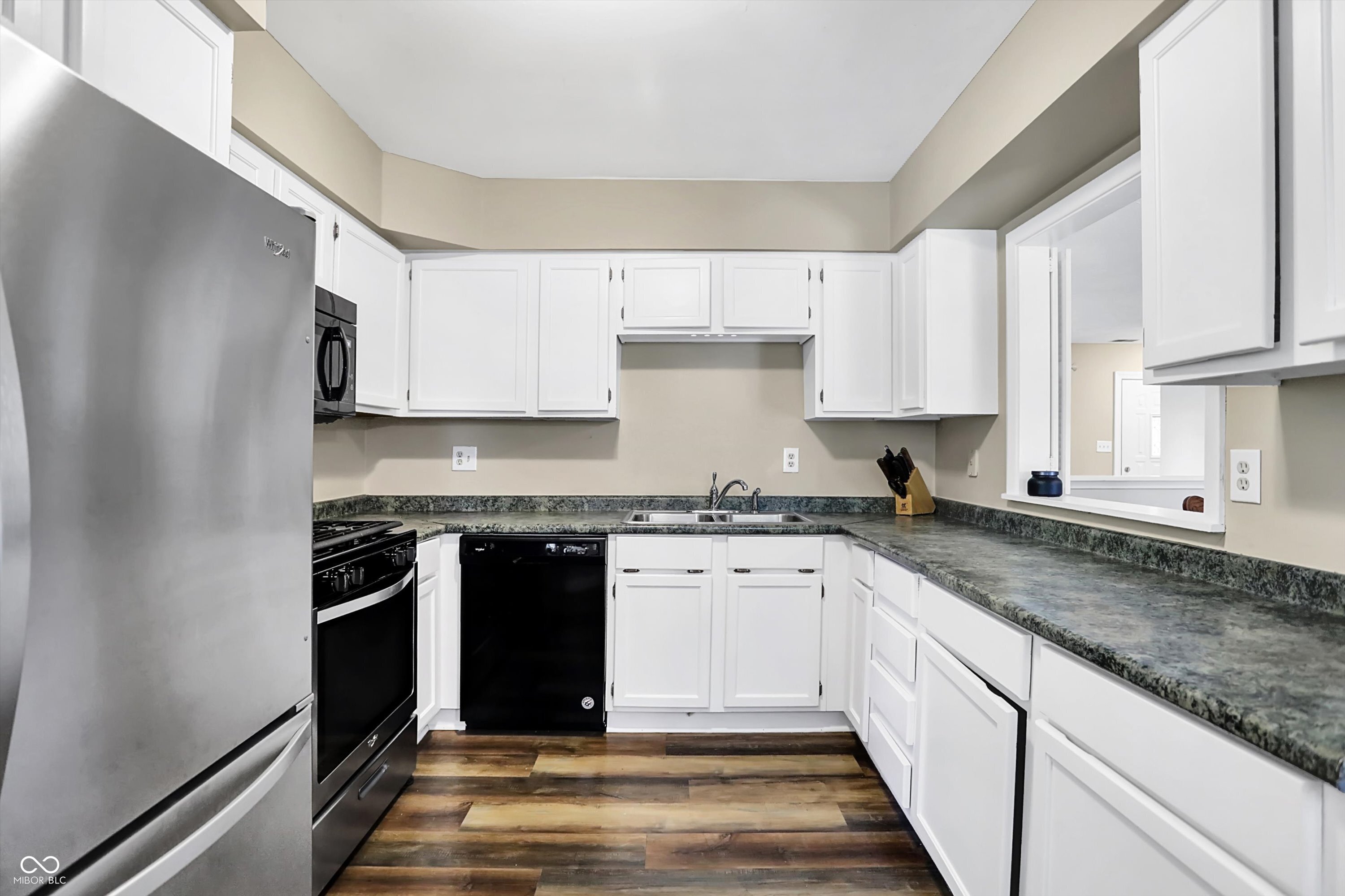 62 Bennett Road Carmel, IN 46032 - Photo 14 of 56