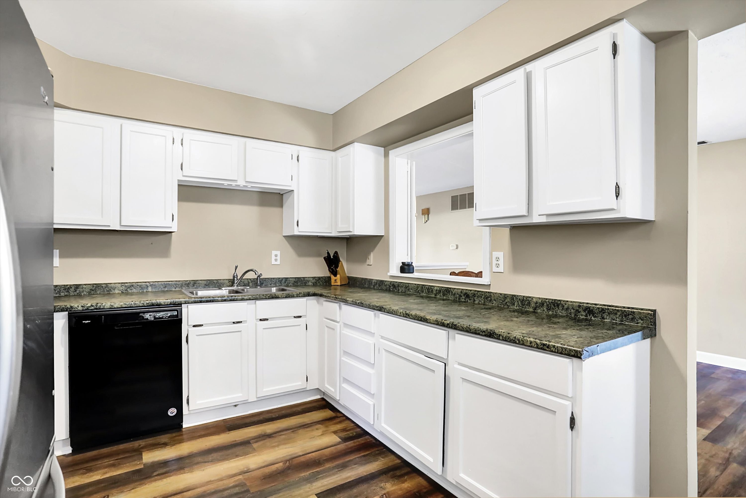 62 Bennett Road Carmel, IN 46032 - Photo 15 of 56