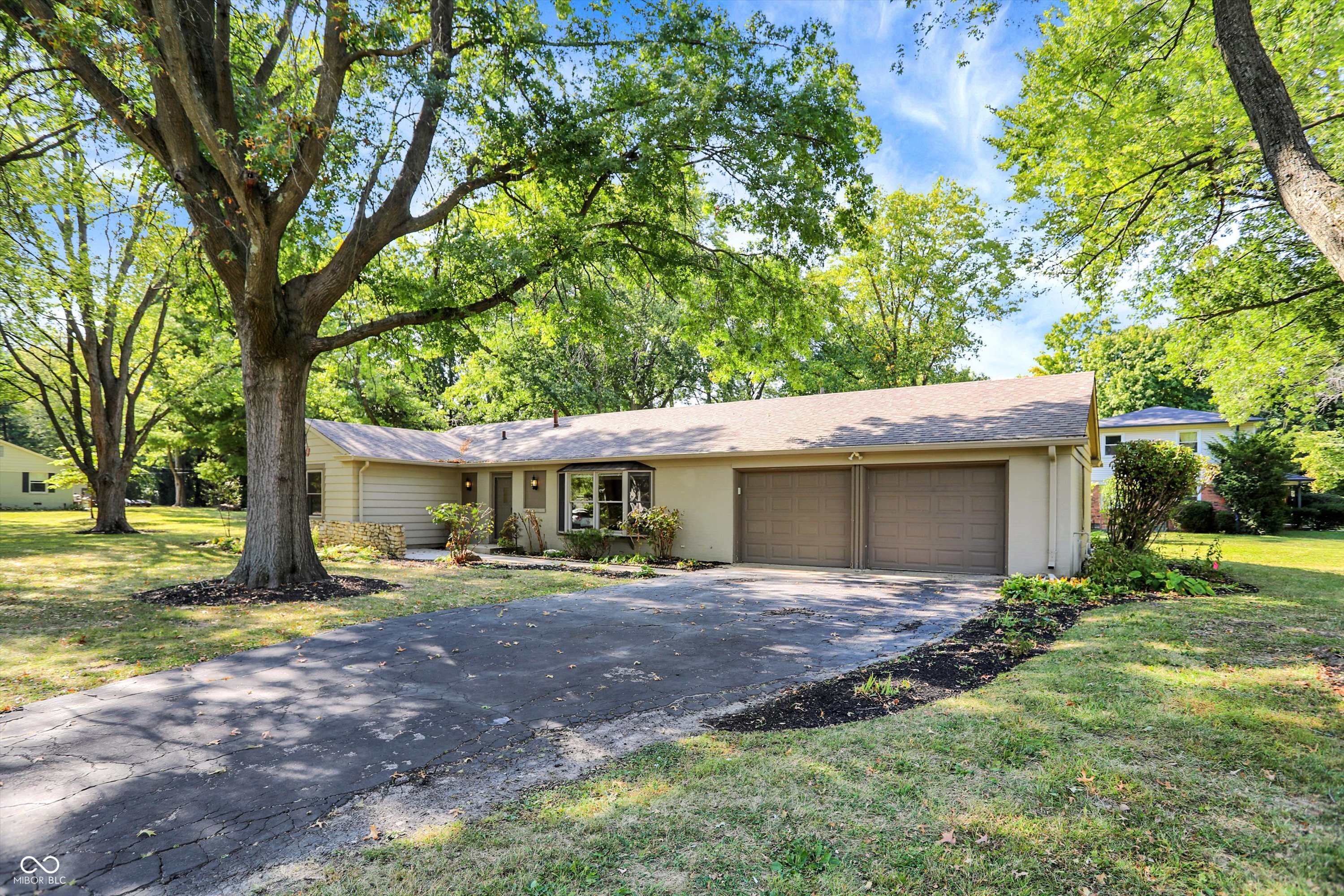 62 Bennett Road Carmel, IN 46032 - Photo 2 of 56