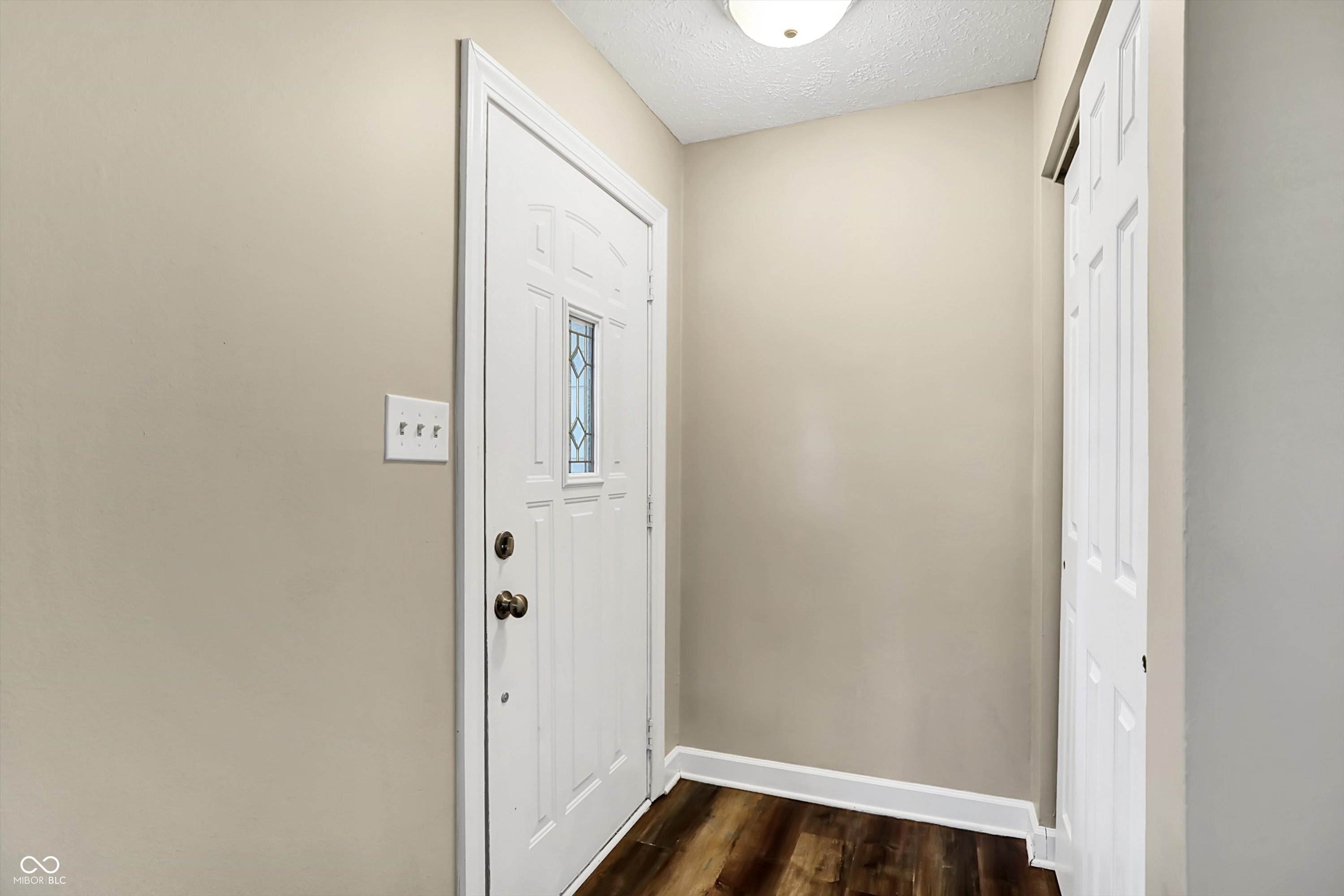 62 Bennett Road Carmel, IN 46032 - Photo 5 of 56