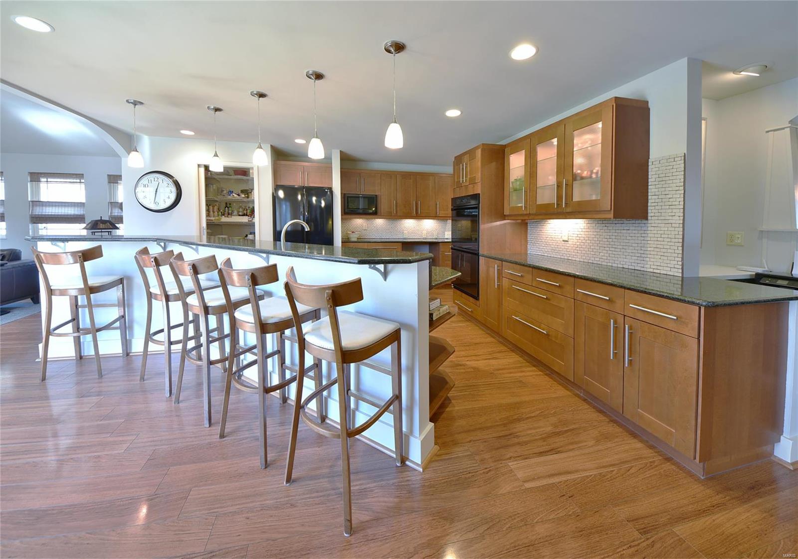 811 Dielman Road St. Louis, MO 63132 - Photo 2 of 76 Gallery Image 2