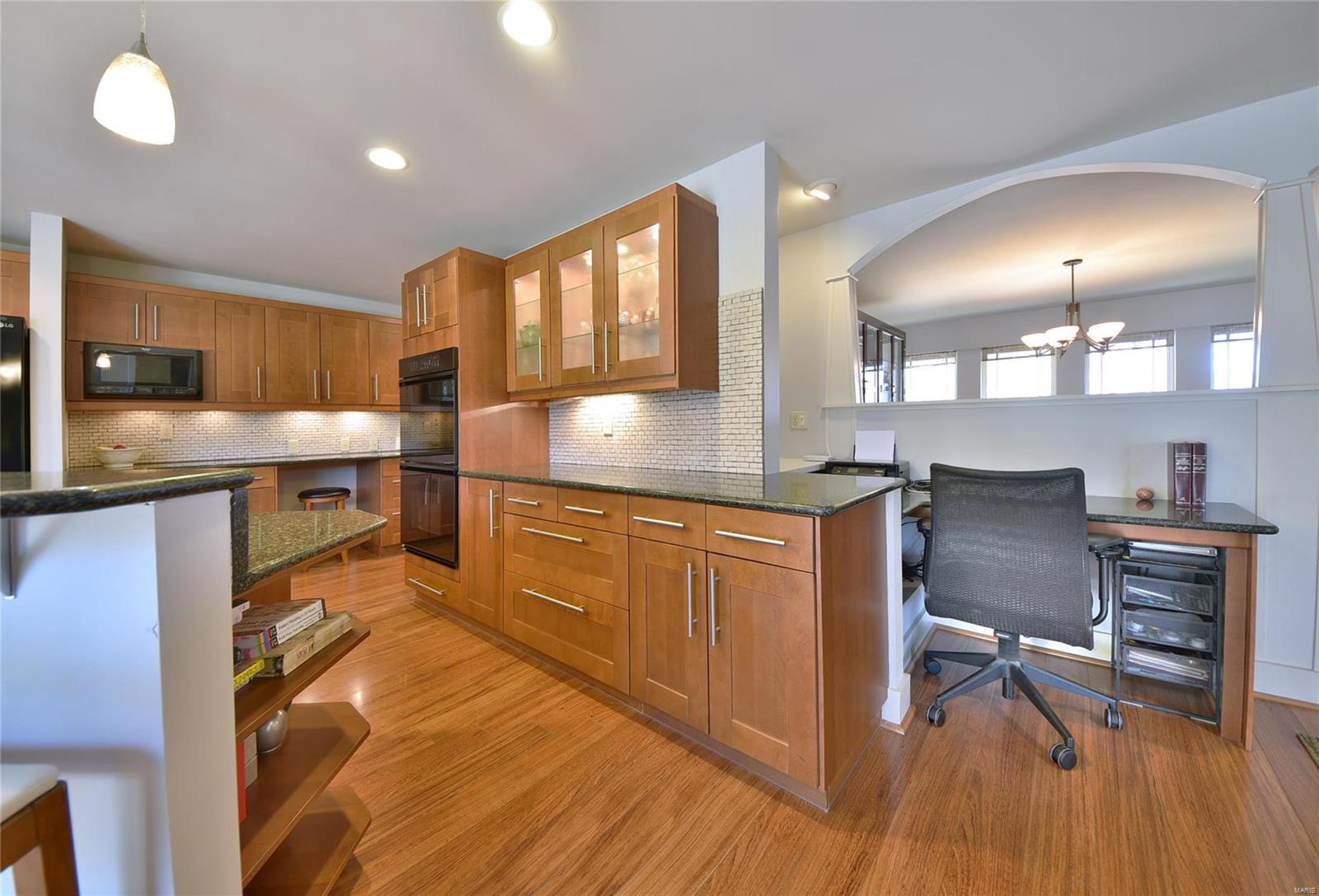 811 Dielman Road St. Louis, MO 63132 - Photo 17 of 76 Gallery Image 17