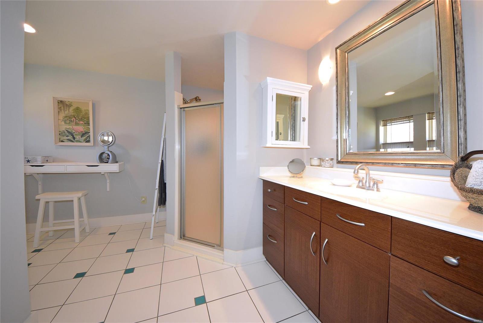 811 Dielman Road St. Louis, MO 63132 - Photo 34 of 76 Gallery Image 34