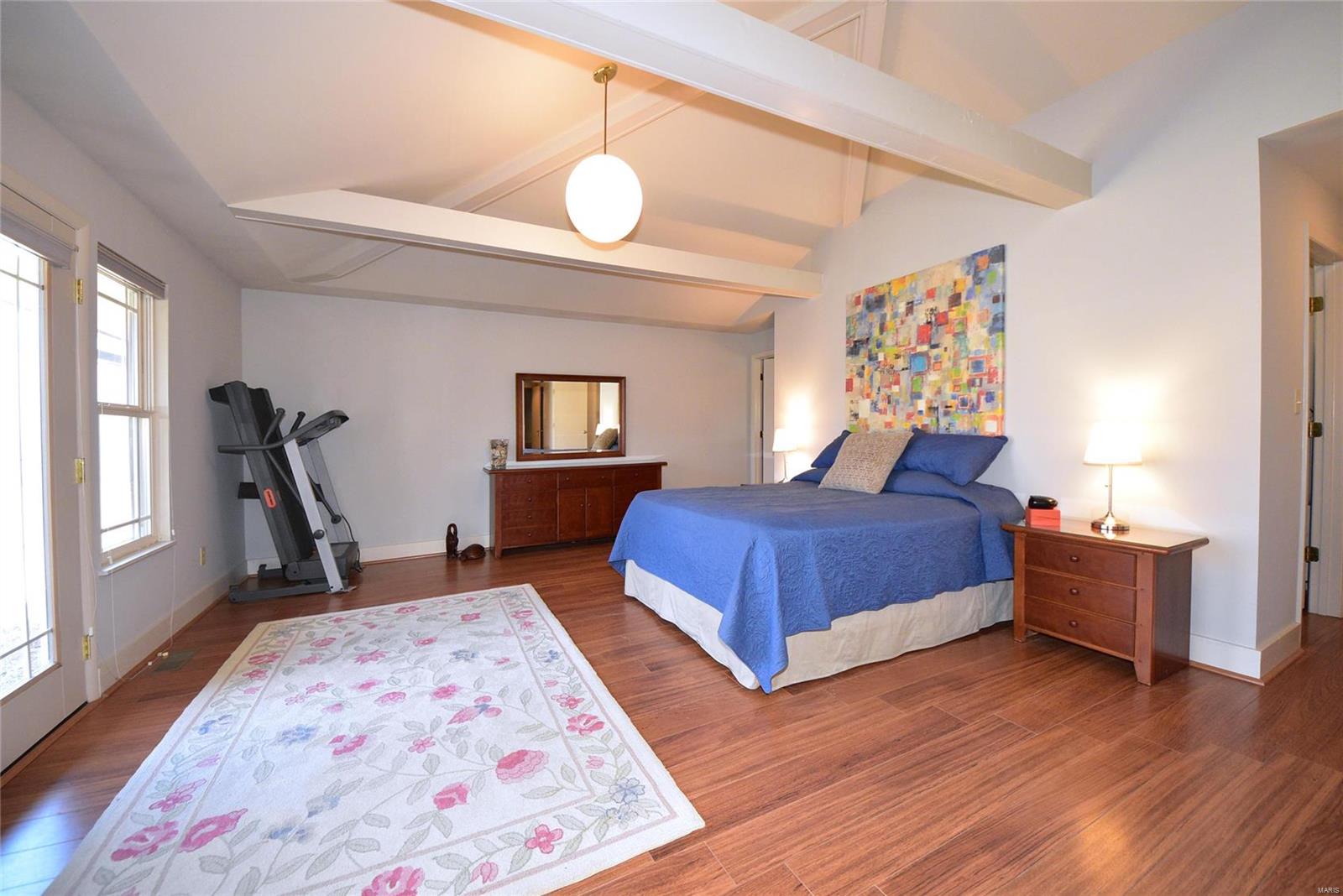 811 Dielman Road St. Louis, MO 63132 - Photo 5 of 76 Gallery Image 5