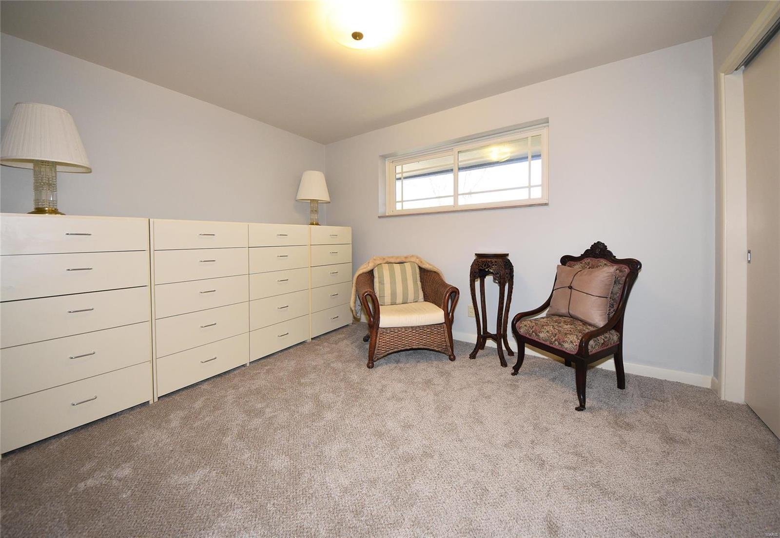 811 Dielman Road St. Louis, MO 63132 - Photo 45 of 76 Gallery Image 45