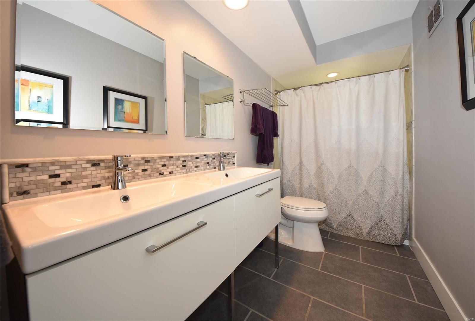 811 Dielman Road St. Louis, MO 63132 - Photo 47 of 76 Gallery Image 47