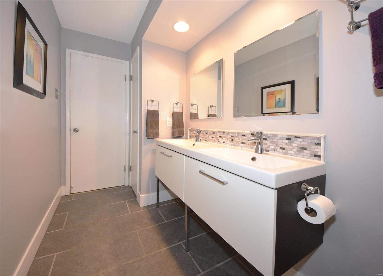 811 Dielman Road St. Louis, MO 63132 - Photo 48 of 76 Gallery Image 48