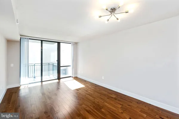 $2,300 | 50 Florida Avenue Northeast, Unit 216, Washington, DC 20002