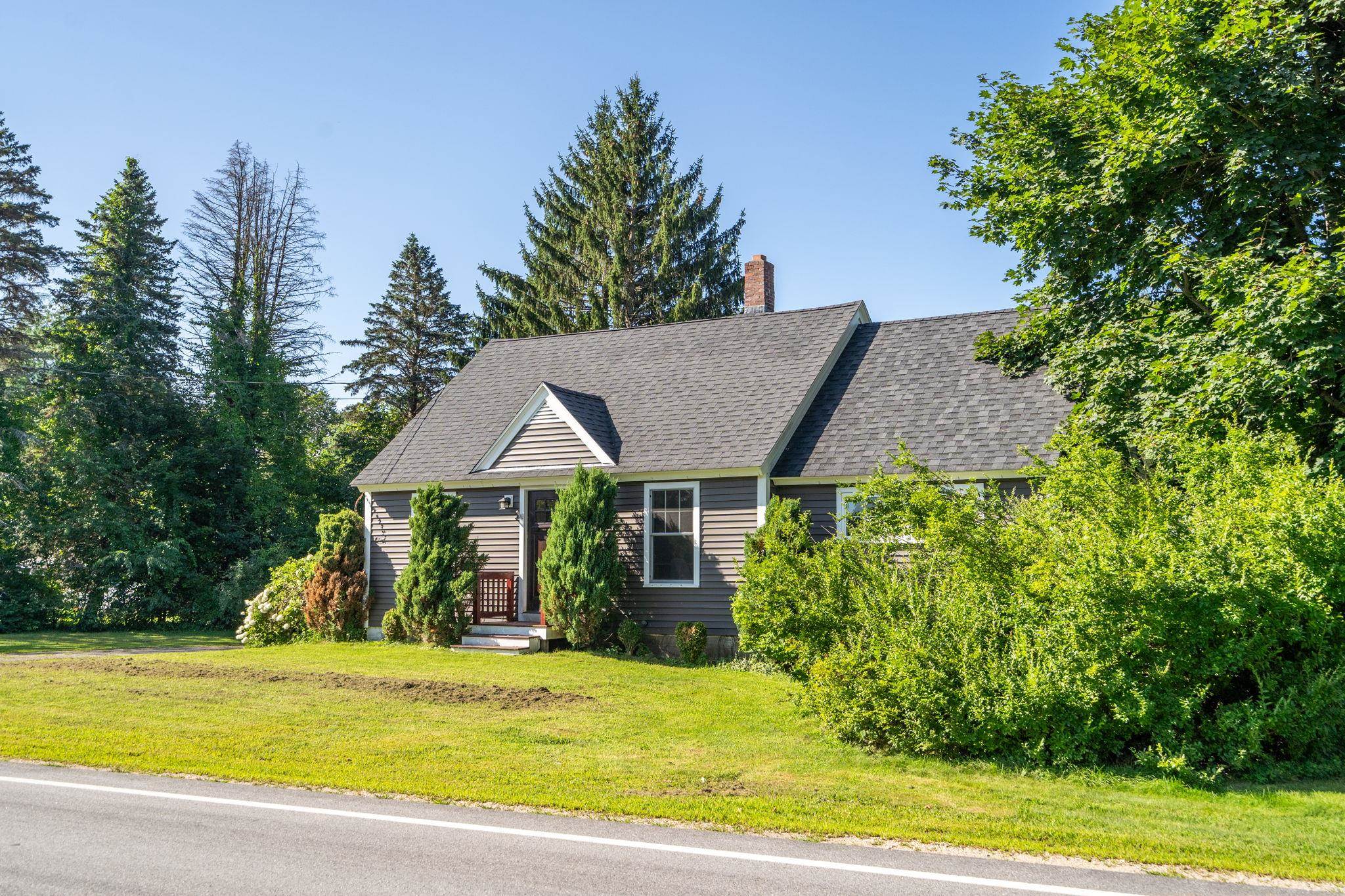 24 Old Rochester Road Dover, NH 03820 - Photo 4 of 38