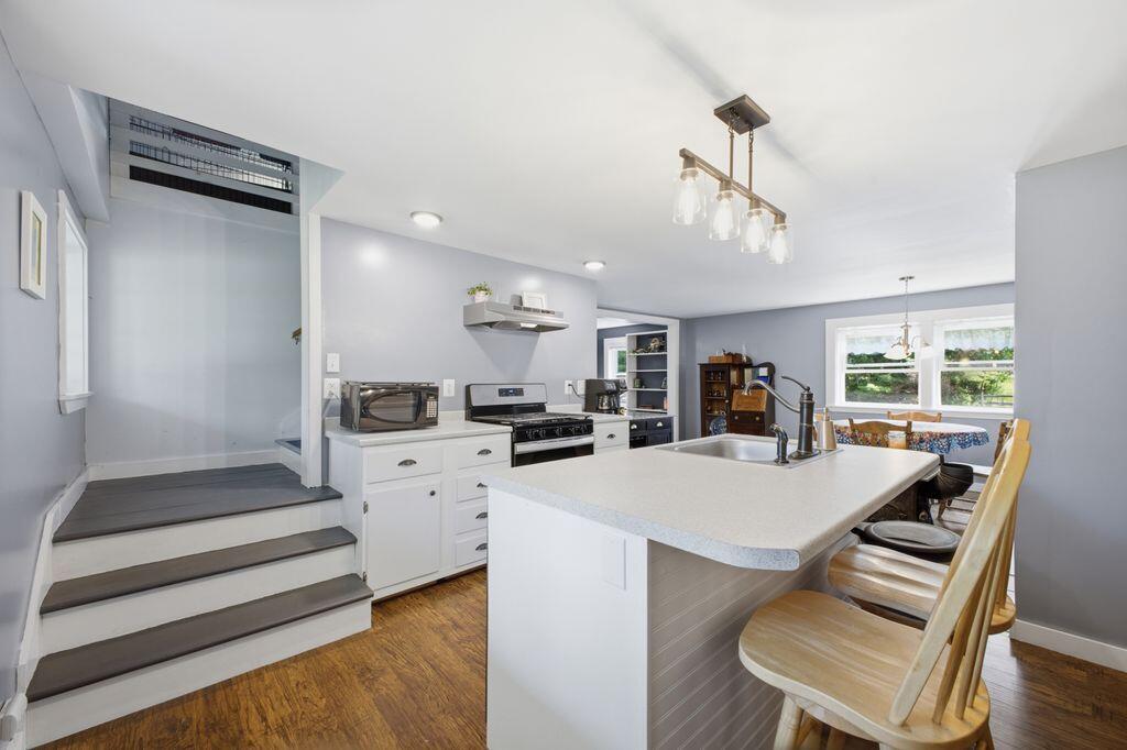 783 Paris Hill Road Paris, ME 04281 - Photo 13 of 69 21__V5A5228
