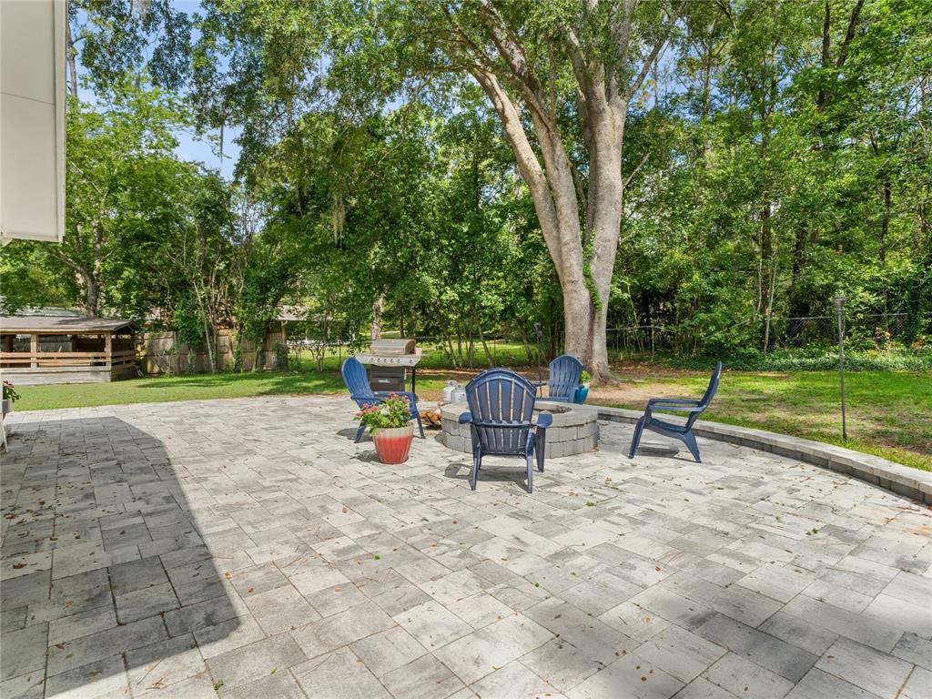 8024 Northwest 2nd Court Gainesville, FL 32607 - Photo 29 of 40 a view of a park with bench sitting area
