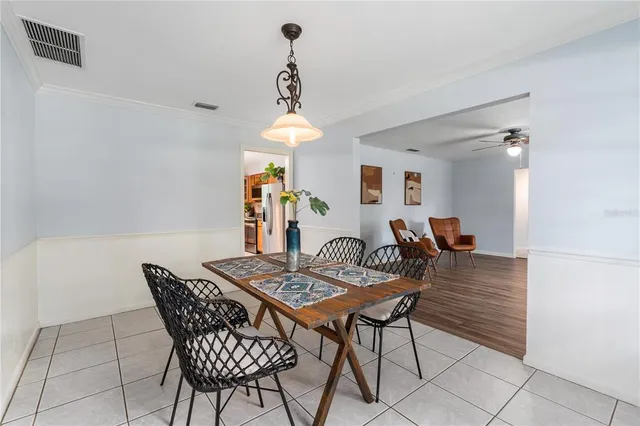 a view of a livingroom and dining room