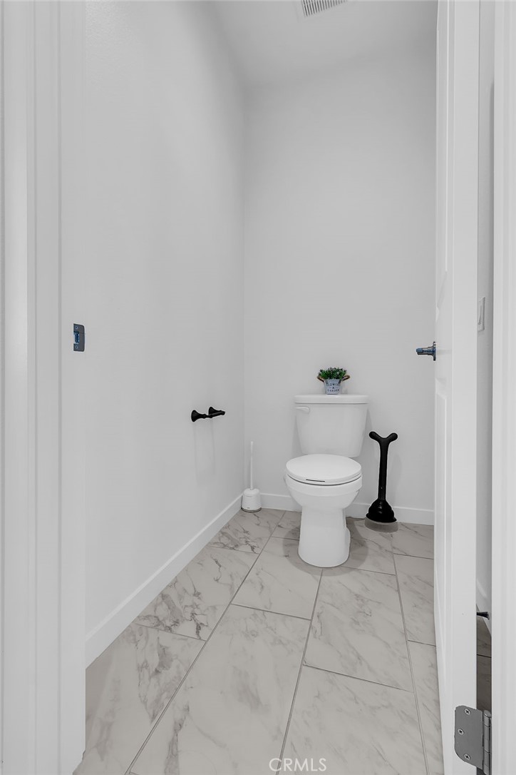 18100 Tableau Way Saugus, CA 91350 - Photo 27 of 49