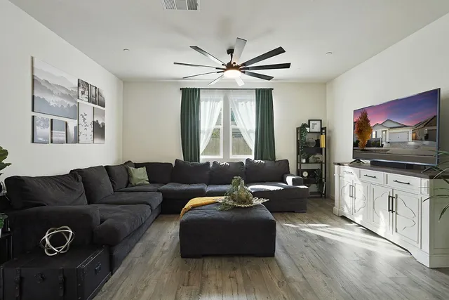 $650,000 | 404 Central Pacific Street, Lathrop, CA 95330