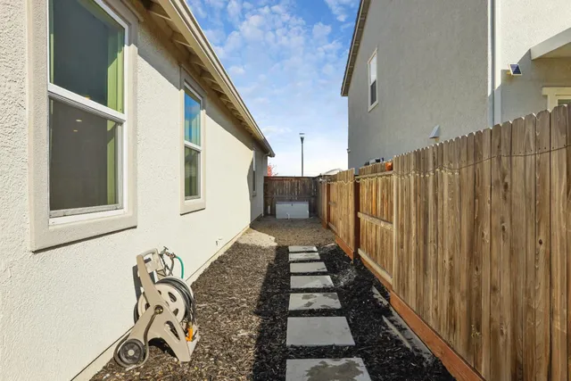 $650,000 | 404 Central Pacific Street, Lathrop, CA 95330