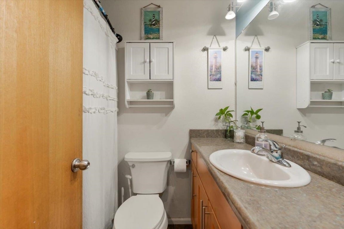 2209 Davis Place Road Mount Shasta, CA 96067 - Photo 15 of 29 Gallery Image 15